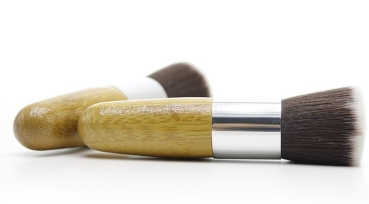 Pinsel klein mit Holzgriff